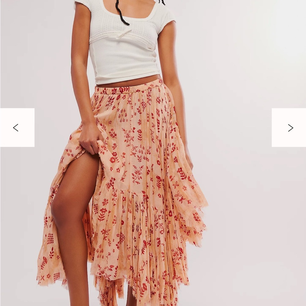 FREE PEOPLE
Skirt